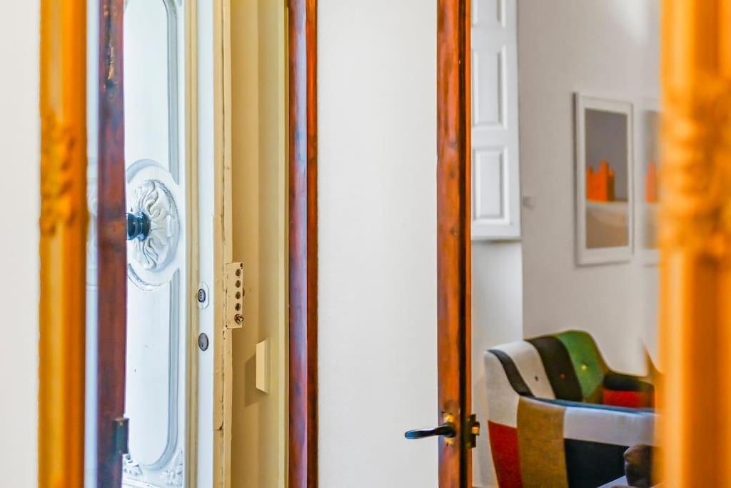 Sliema Unique 4 Bedroom Townhouse Off The Beach ภายนอก รูปภาพ